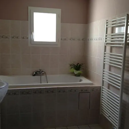 Maison De Avec Ses Petits * Aouste-sur-Sye